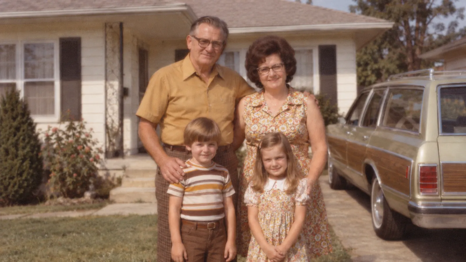 Soft, grainy scan of a 1970s family photo.